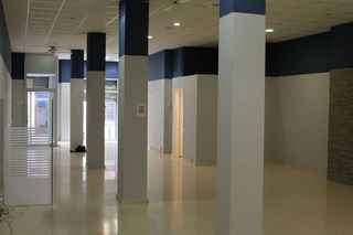 Local comercial en venta en Barri del Centre en Terrassa