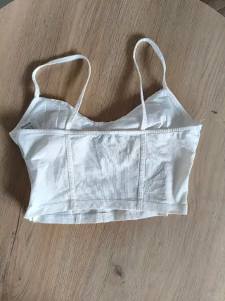 Top Bershka blanco