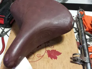 Sillín cuero bicicleta holandesa clásica, VELEDA