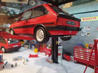 Maqueta Ford Fiesta XR2 Otto 1:18