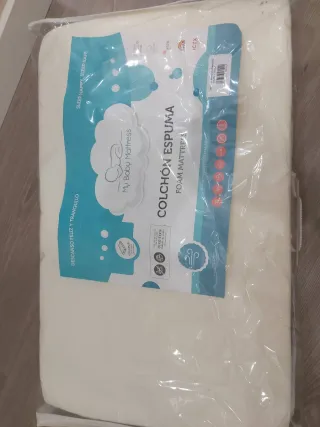 Minicuna colecho Chicco Next2Me y colchón