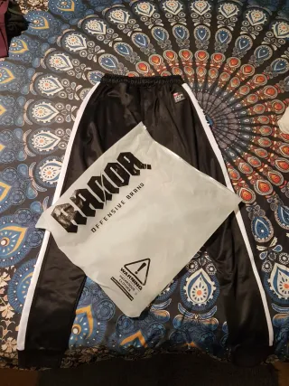 Pantalón chándal Randa negro y blanco