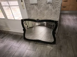 Espejo decorativo negro y blanco