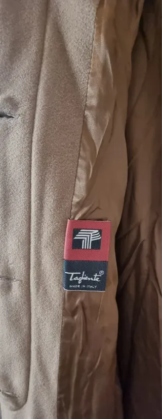 Cappotto beige invernale