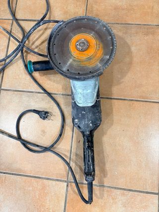 Radial Hitachi Grande