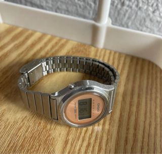 Reloj Casio Digital Rosa y Plateado