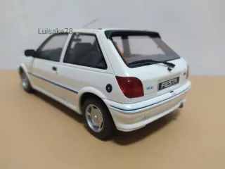 Maqueta Ford Fiesta XR2 MK III 1:18