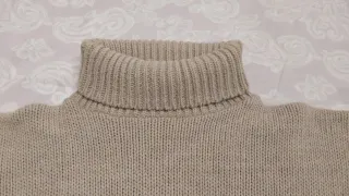 Jersey lana mujer cuello alto flecos