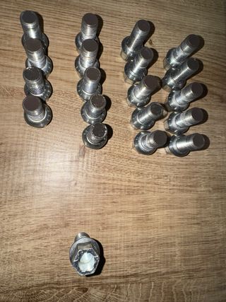 Tornillos para rueda M14x1.5