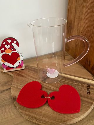 Jarra Zara Home Corazón Rosa y Transparente — pieza original de Zara Home de segunda mano en Decolove