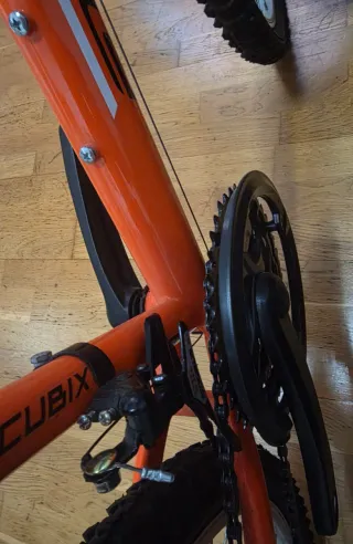 Bicicleta infantil naranja