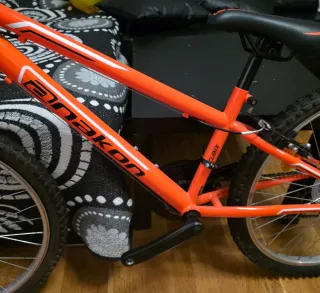 Bicicleta infantil naranja