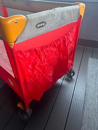 Cuna de viaje Jané 2 niveles + colchón