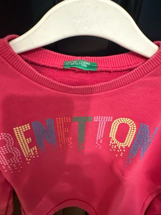 Sudadera Benetton Rosa con Detalles Brillantes