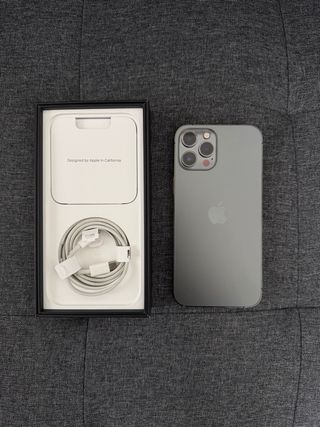 iPhone 12 Pro Max + AirPods 1era gene + fundas