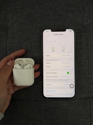 iPhone 12 Pro Max + AirPods 1era gene + fundas