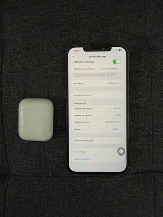 iPhone 12 Pro Max + AirPods 1era gene + fundas