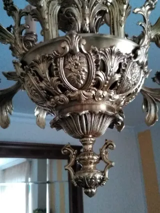 Lámpara de oro  francés