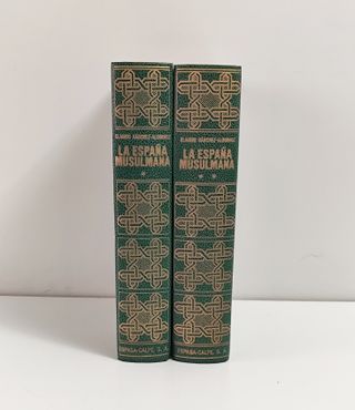 C. Sánhez-Albornoz, La España Musulmana (2 vols.)