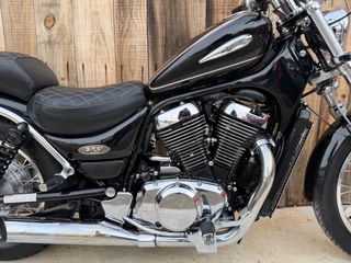 Suzuki VS800 Intruder