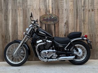 Suzuki VS800 Intruder