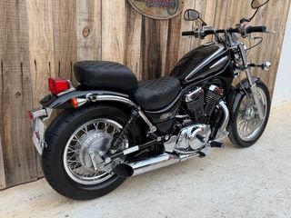 Suzuki VS800 Intruder