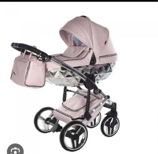 Junama 3 piezas usado el cuco 1 mes y silla 3meses