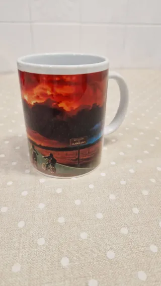Taza Stranger Things Nueva