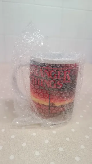Taza Stranger Things Nueva