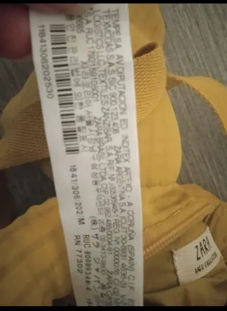 Mini mochila canguro de Zara