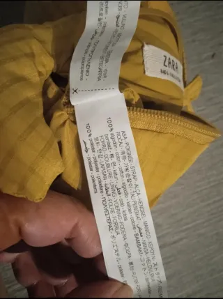 Mini mochila canguro de Zara