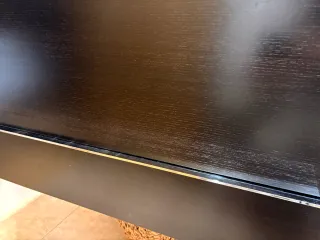 Mueble de baño y lavabo negro/blanco