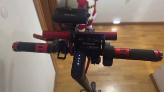 Patinete Xiaomi M365 con extras como nuevo