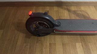Patinete Xiaomi M365 con extras como nuevo