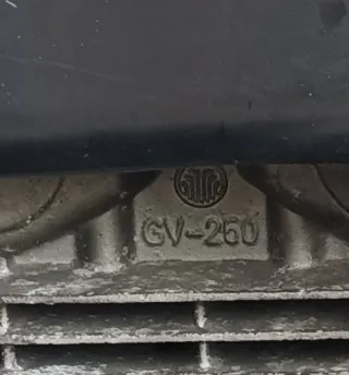 Hyosung GT 125R Negra Leer con atención.