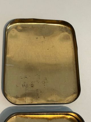 Scatola in latta decorata floreale