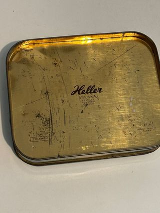 Scatola in latta decorata floreale