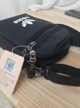 Bandolera Adidas Negra