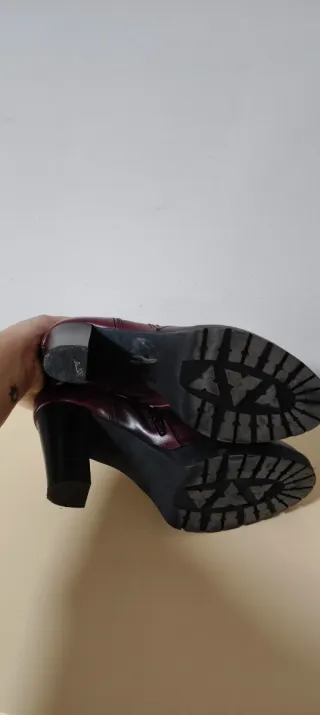 Botines Camila's Piel Talla 40 Morado