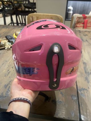 Casco de esquí rosa SINNER