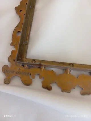 Cornici antiche in metallo