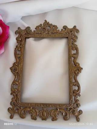 Cornici antiche in metallo