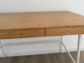 Escritorio Ikea marrón