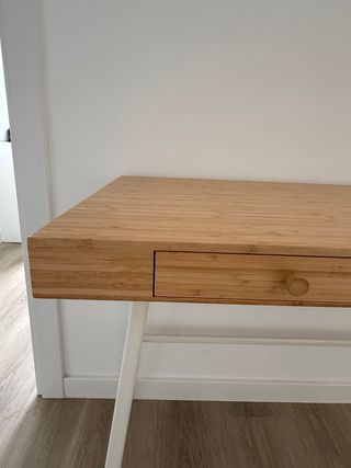 Escritorio Ikea marrón