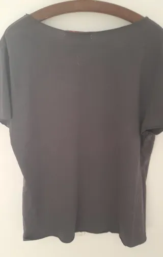 Camiseta pintada a mano White Rabbit