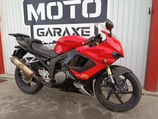 Hyosung GT 125 R Roja