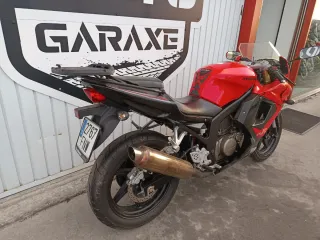 Hyosung GT 125 R Roja