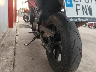 Hyosung GT 125 R Roja