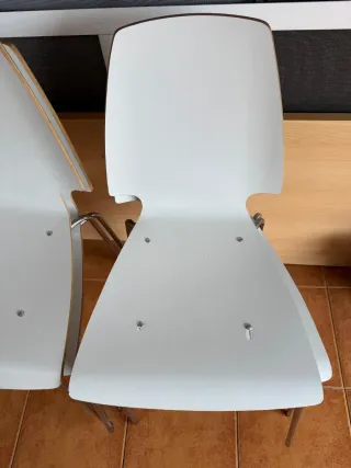 4 Sillas de cocina madera y metal