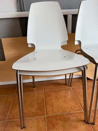 4 Sillas de cocina madera y metal